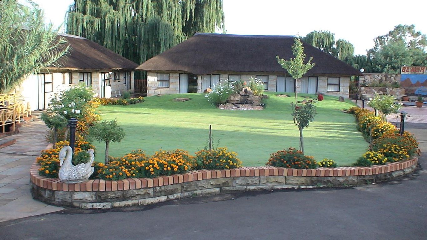 Black Swan Guesthouse in Maseru  Best Price Guaranteed
