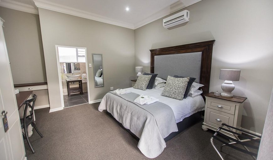 Luxury King Room: Executive Room with king size bed, WIFI, DSTV, air-con and hair dryer.
