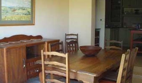 The House : Dining area