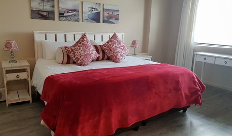 Standard Double or Twin Room: Kinsize bedroom