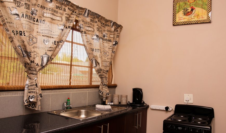 Room 1: Room 1 - Kitchenette