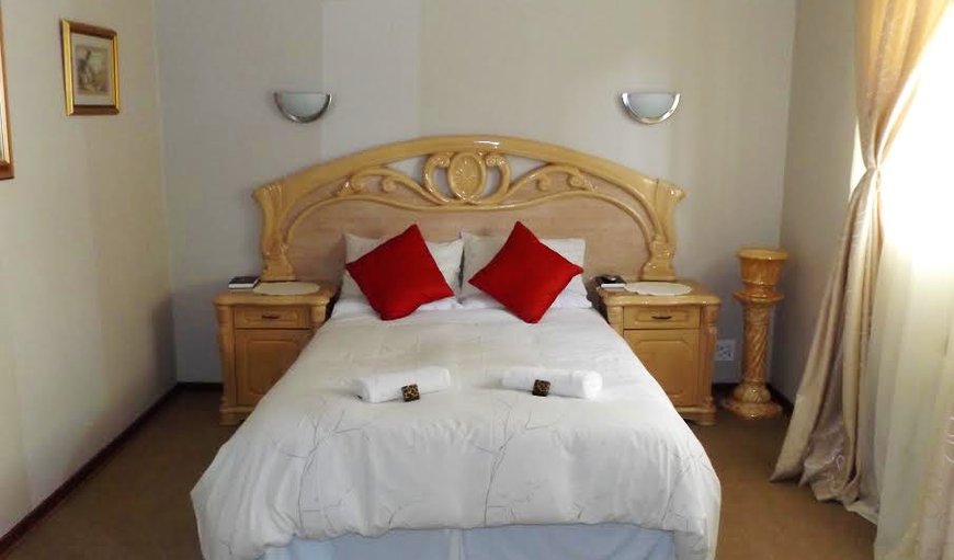 Honeymoon Suite: Honeymoon Suite - This room is furnished with a double bed