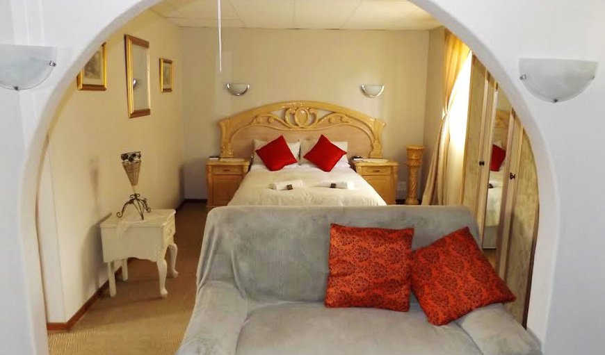 Honeymoon Suite: Honeymoon Suite - This room is furnished with a double bed