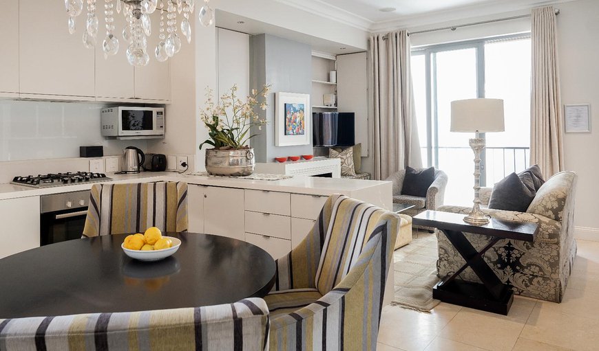 106 Waterkant Street Guest Suite 3: Open planed dinning and lounge area