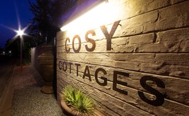 Cosy Cottages Guesthouse image