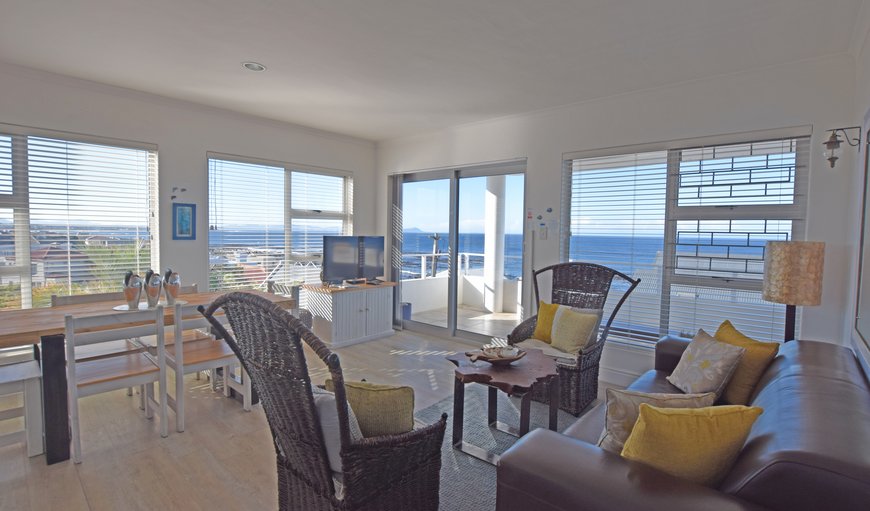 Three Bedroom Apartment with Sea View: Three Bedroom Apartment with Sea View