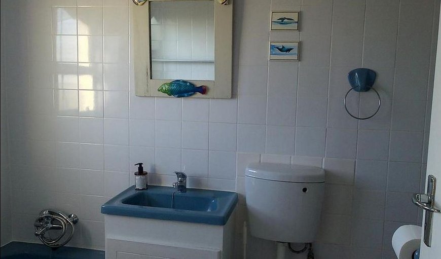Apartment: Bathroom