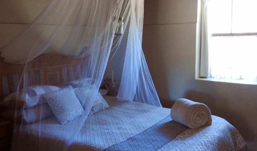 Die Kliphuisie: Bedroom with Comfortable Double Bed