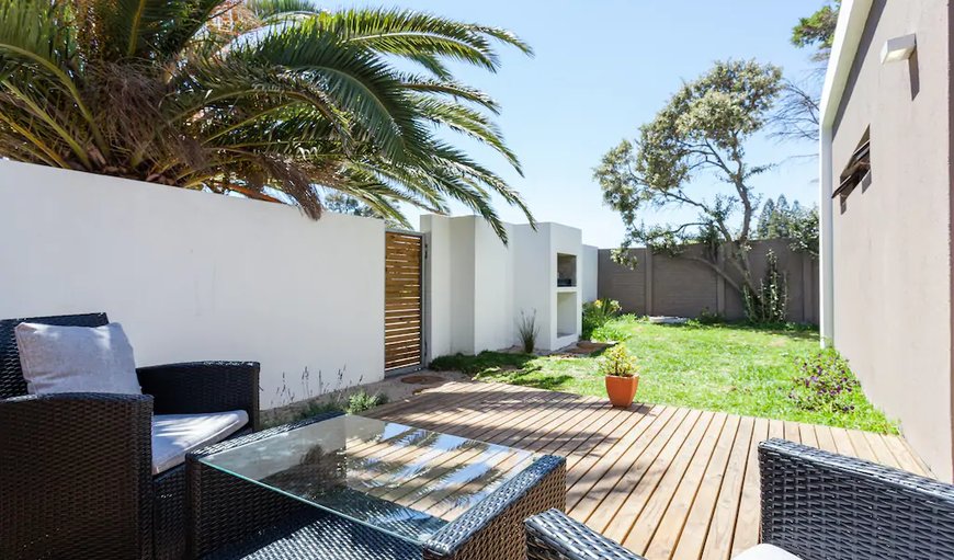 Beautiful Cottage in Blouberg in Bloubergstrand, Cape Town, Western Cape, South Africa