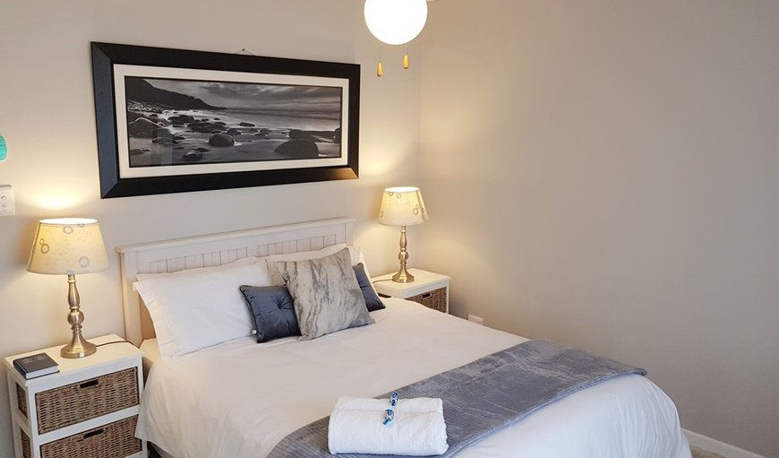 Kingfisher, Langebaan, 8 Sleeper: Bedroom