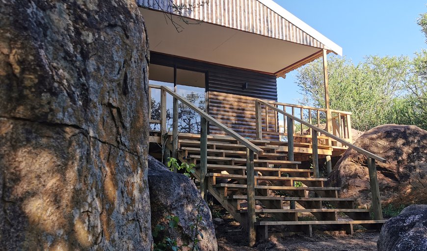 The Hoopoe Cabin: The Hoopoe Cabin - Outside view of the unit