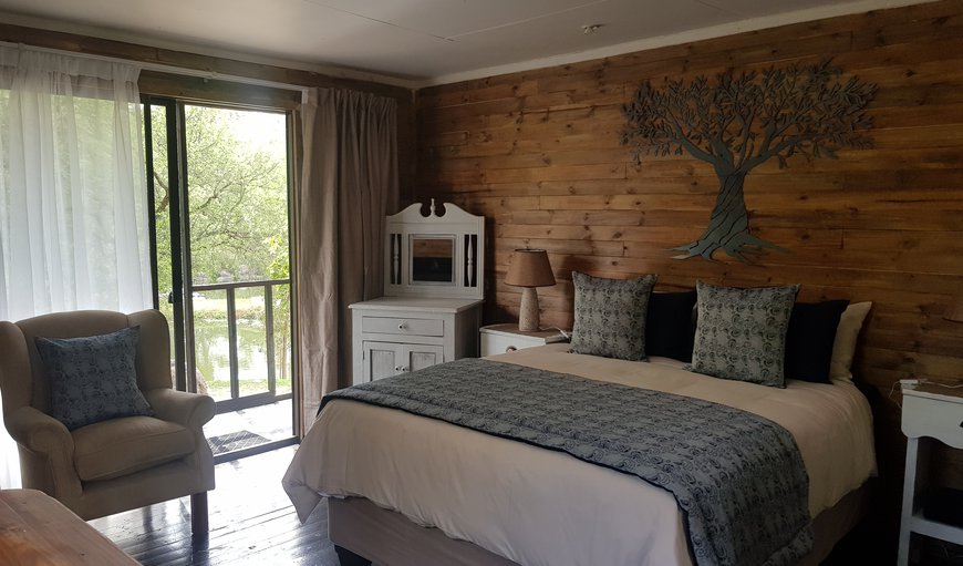 The Olive Tree Cabin: The Olive Tree Cabin - Bedroom