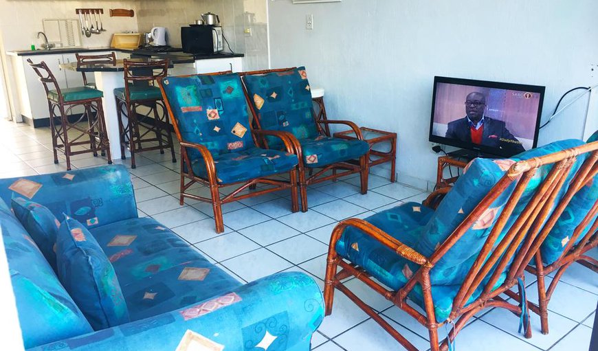 Dumela Flat 18: Lounge Area