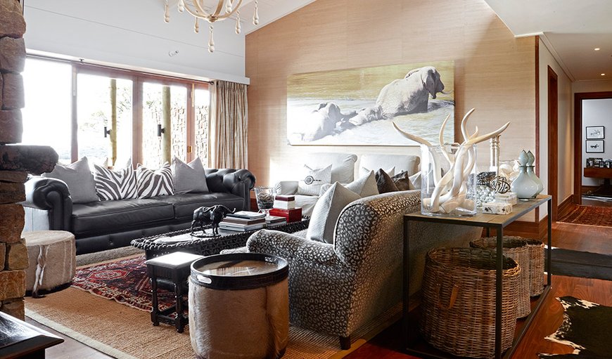 The lounge is perfect for relaxing and lounging with a warm cup of tea and a chapter or two in your favorite book - or relax with family and friends The lounge is perfect for relaxing and lounging with a warm cup of tea and a chapter or two in your favorite book - or relax with family and friends
