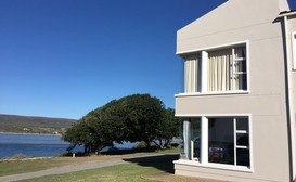 Breede View S/C Holiday home. image