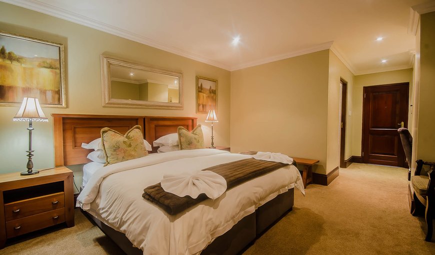 Standard Room: Gowrie Farm Golf Lodge (B & B)