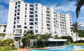 Breakers Resort Apartments image