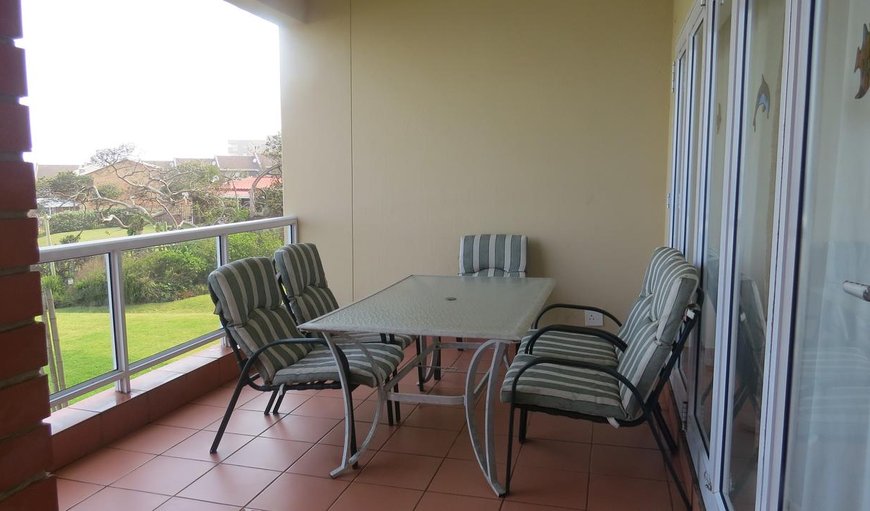 Balcony with Dining Area