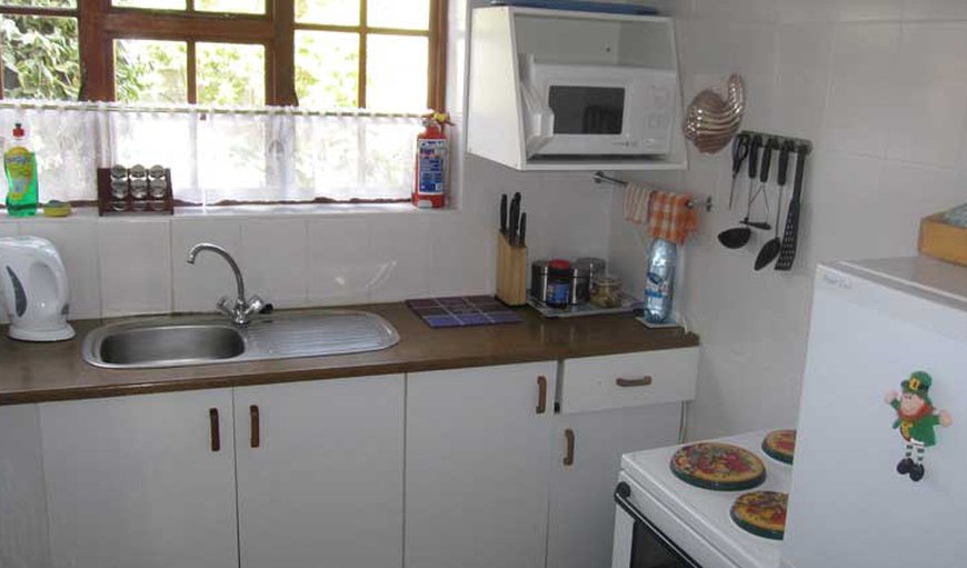 Self Catering Suite 4: Self Catering Suite 4 - Kitchen