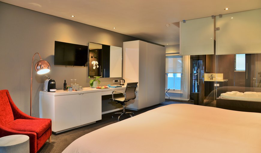 Luxury Double: The executive & luxury suites enjoy 40 inch LED flat screens.