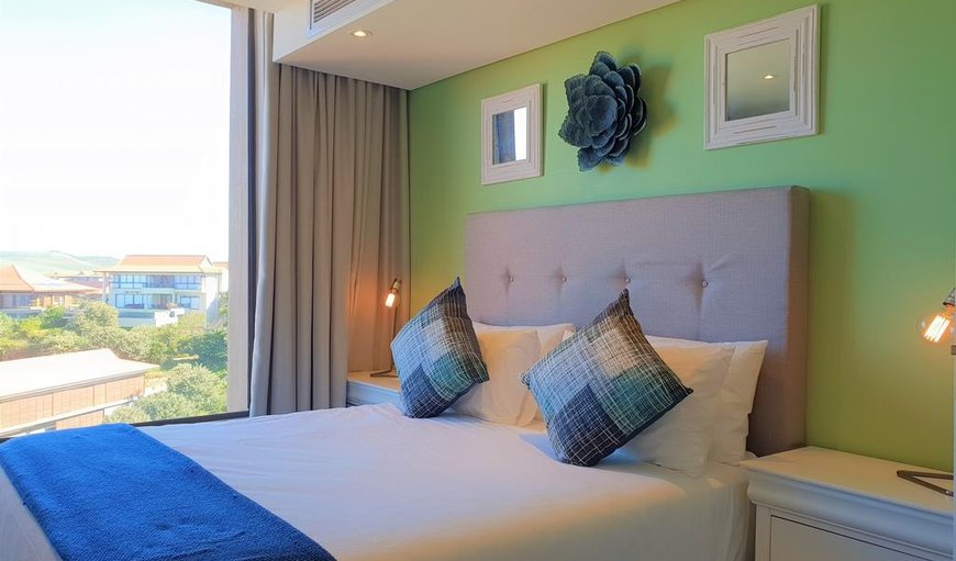 602 Zimbali Suites Topfloor Sea Views: Bedroom with Queen Size Bed