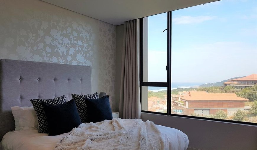507 Zimbali Suites Sea Views 3 Sleeper: Bedroom with Queen Bed