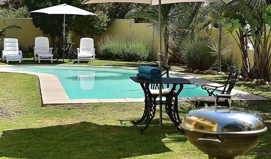 Pool and sun lounging area, the pool offers the perfect opportunity to soak up some sun, work on your tan and cool off on those hotter days of the year. Pool and sun lounging area, the pool offers the perfect opportunity to soak up some sun, work on your tan and cool off on those hotter days of the year.