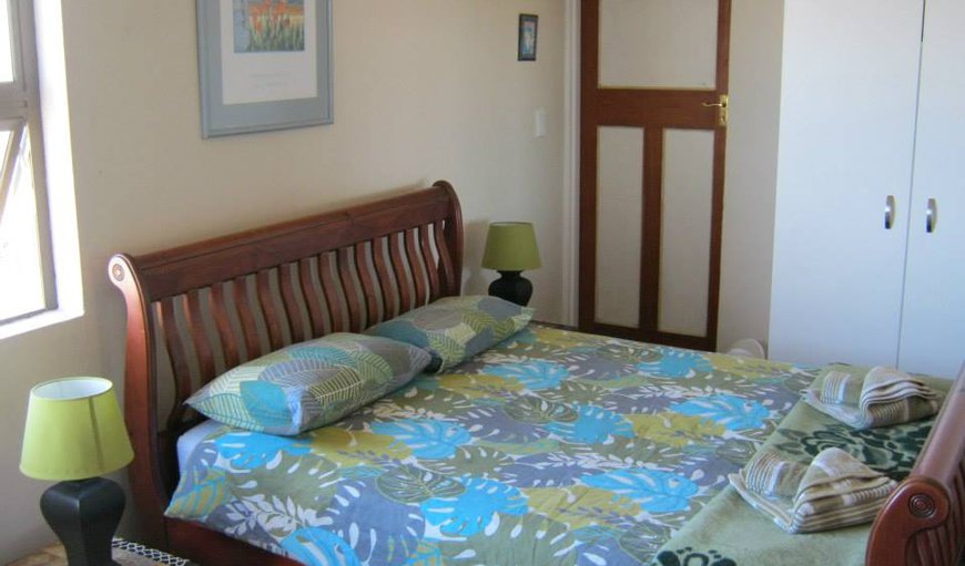 Unit 2: The second bedroom is also furnished with a double bed sleeping two guests comfortably.