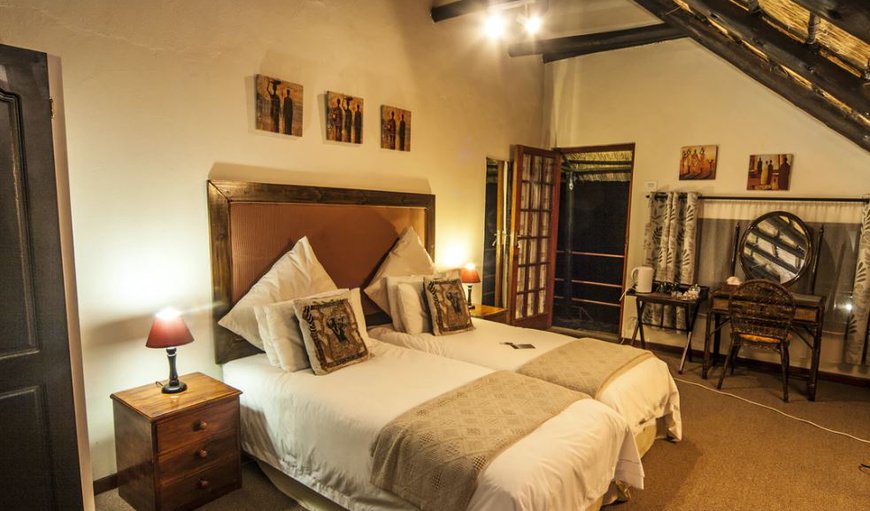 Comfort Twin Room: Twin Room - Bedroom with 2 single beds pushed together
