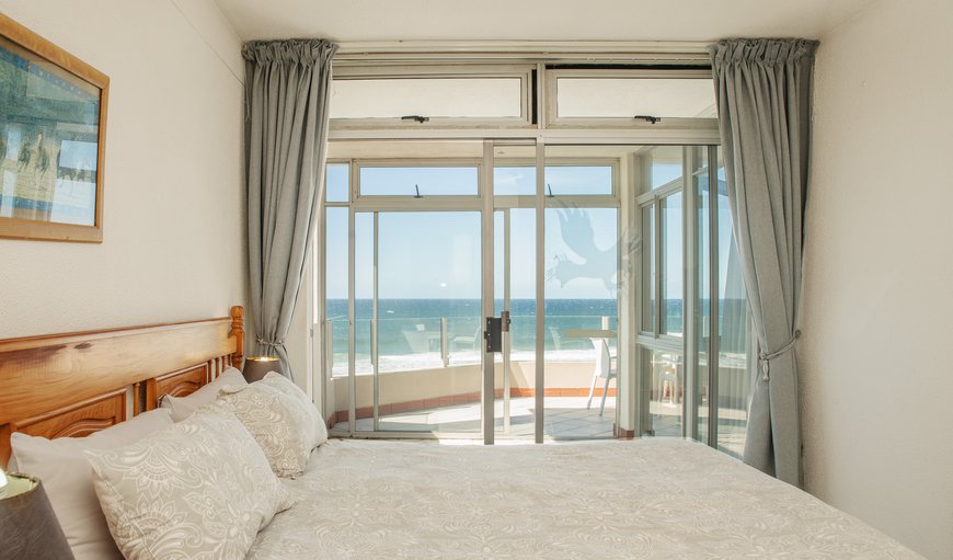 La Crete Sands 6 - Uvongo: Bedroom
