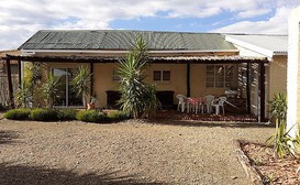 Marrick Safari Guinea fowl Cottage image