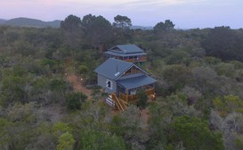 Treedom Villas and Vardos image