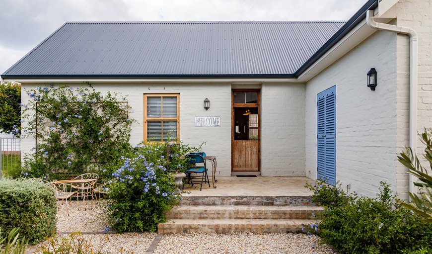 Nerf-Af Cottage Entrance & Garden Area in Onrus, Hermanus, Western Cape, South Africa