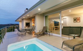 Gucci's Retreat image