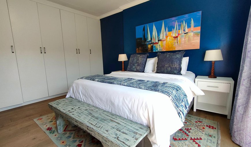 Sea-esta Manor: Bed