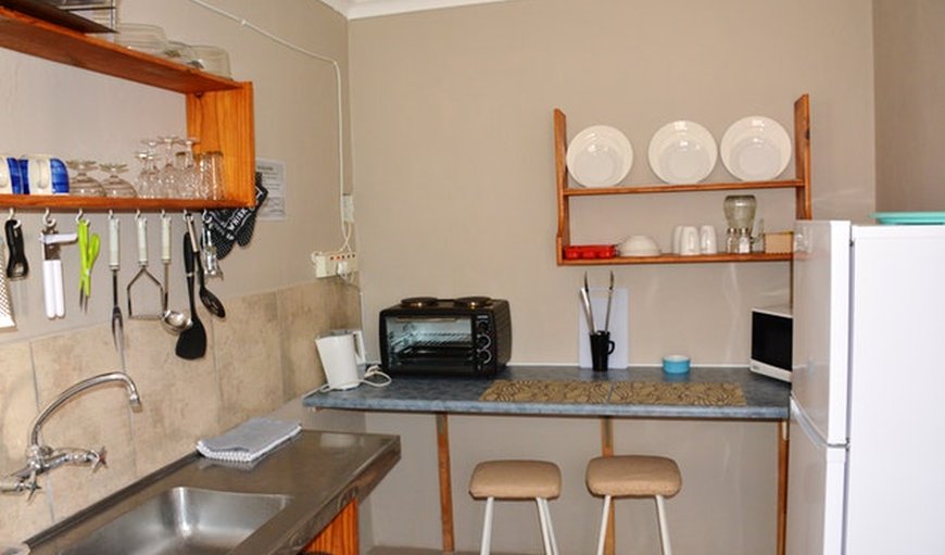Unit 3 (Honeymoon Suite): Karoohuis Guest House kitchen.