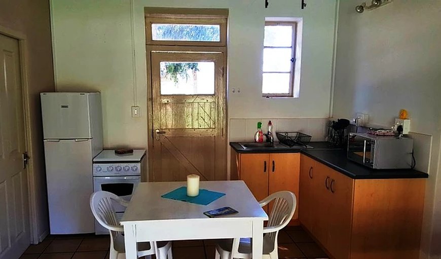 Kleine School II: Unit 2 Kitchen