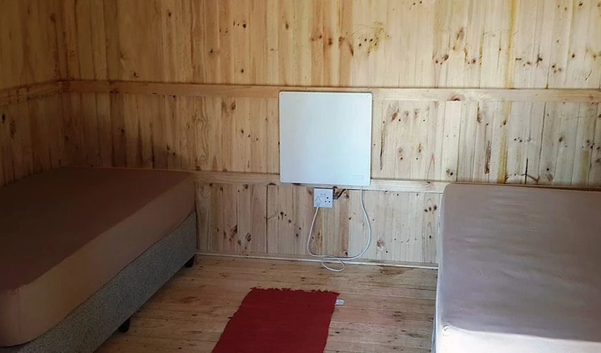 Campsite Cabin 1: Twin single beds