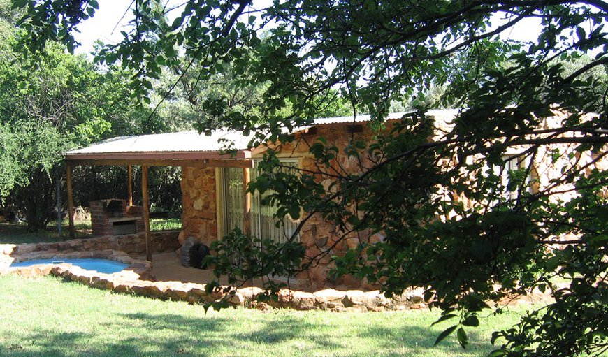 Stone Cottage: Stone Cottage Exterior