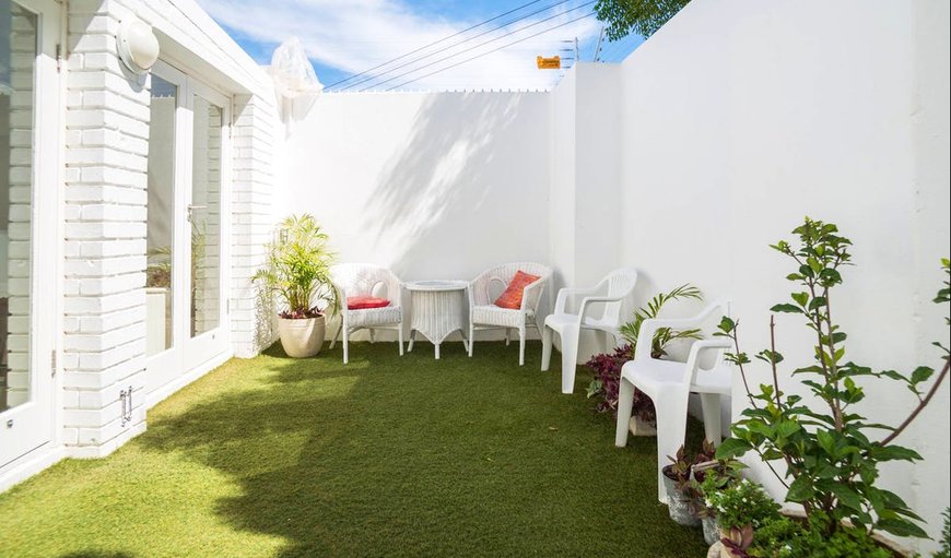 Welcome to Funkey Villas - Standard Studio in Camps Bay, Cape Town, Western Cape, South Africa