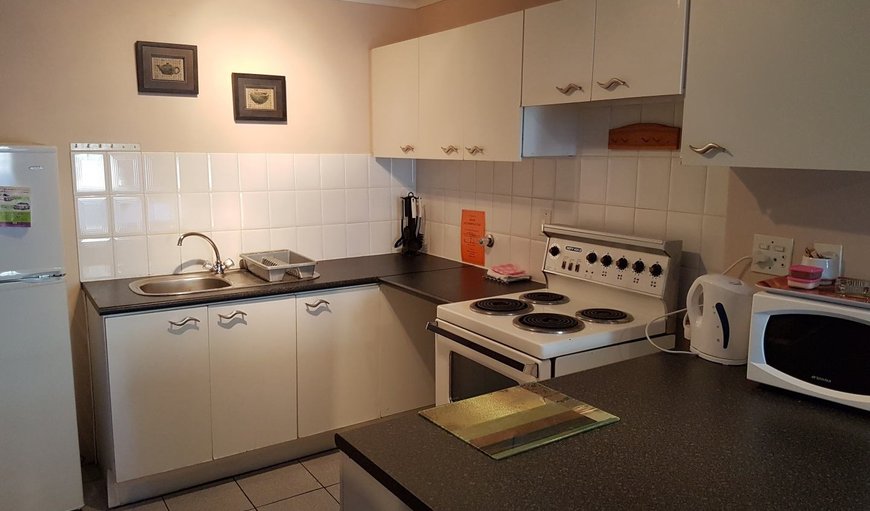 3 Bedroom Apartment: 3 Bedroom Apartment fully equipped kitchenette
