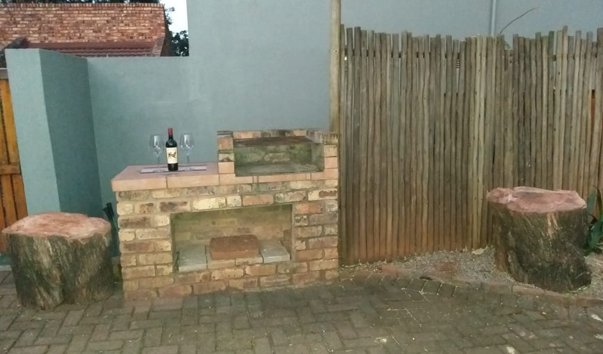 Room 8 - Self Catering: Room 8 Braai Area