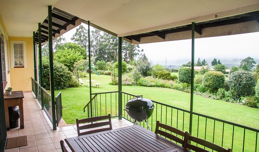 The Cottage: Underberg 27 boasts with unique and beautiful views and a large garden