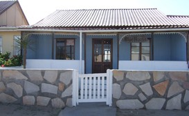 Bedrock Lodge - Blue House image