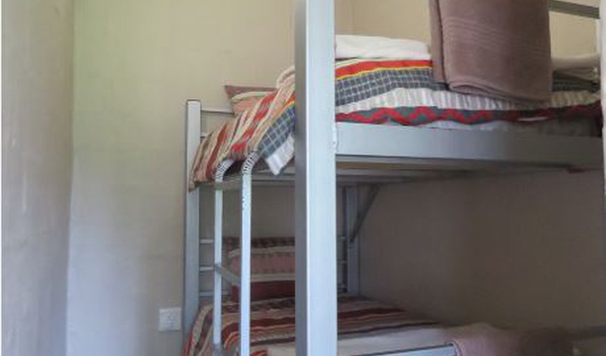 Protea Suite (R350 pppn.): Second bedroom with bunk beds
