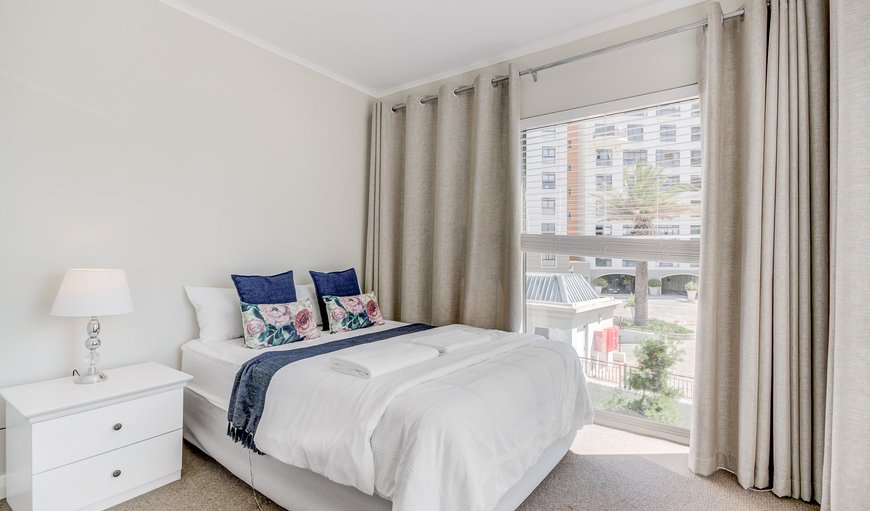 UniqueStay Mayfair 239: Bedroom with Double Bed