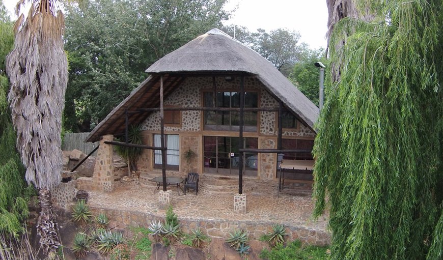 Welcome to Rainbow Cabin - ideal for groups in Tonteldoos , Limpopo, South Africa