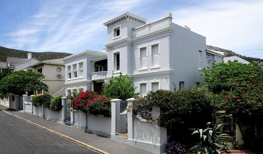 Welcome to Barry Hall Apartments in Fresnaye, Cape Town, Western Cape, South Africa