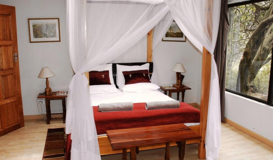 Forest Lodge: Bed