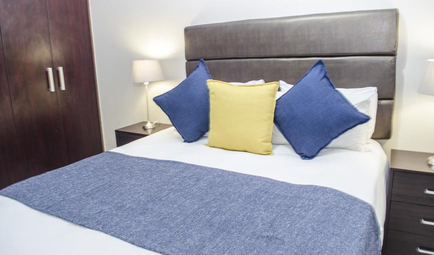 2 Bedroom Apartment - Knightsbridge: Bedroom with Queen Size Bed